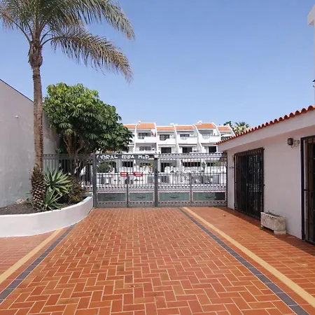 Sunny Pool Apartment Costa Del Silencio شقة *