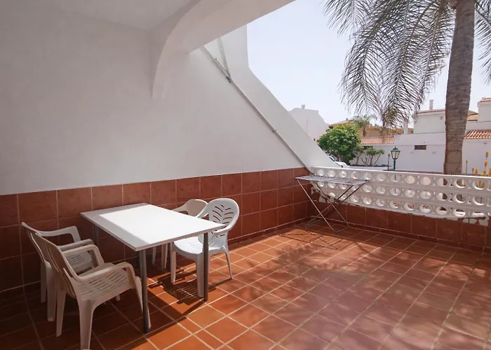 Sunny Pool Apartment Costa Del Silencio شقة أرونا